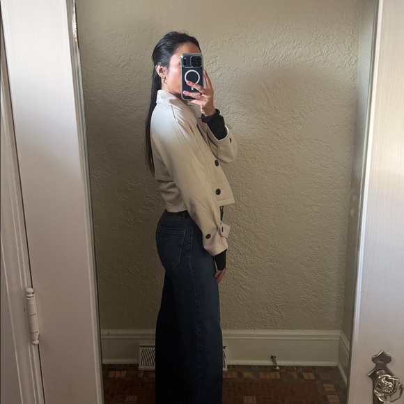 Chic Cream Trench Coat - Picture 2 of 7